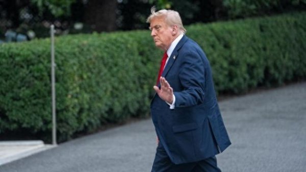 上海配资公司 美对俄摊牌仅给50天 专家解读 关税威胁加剧紧张局势